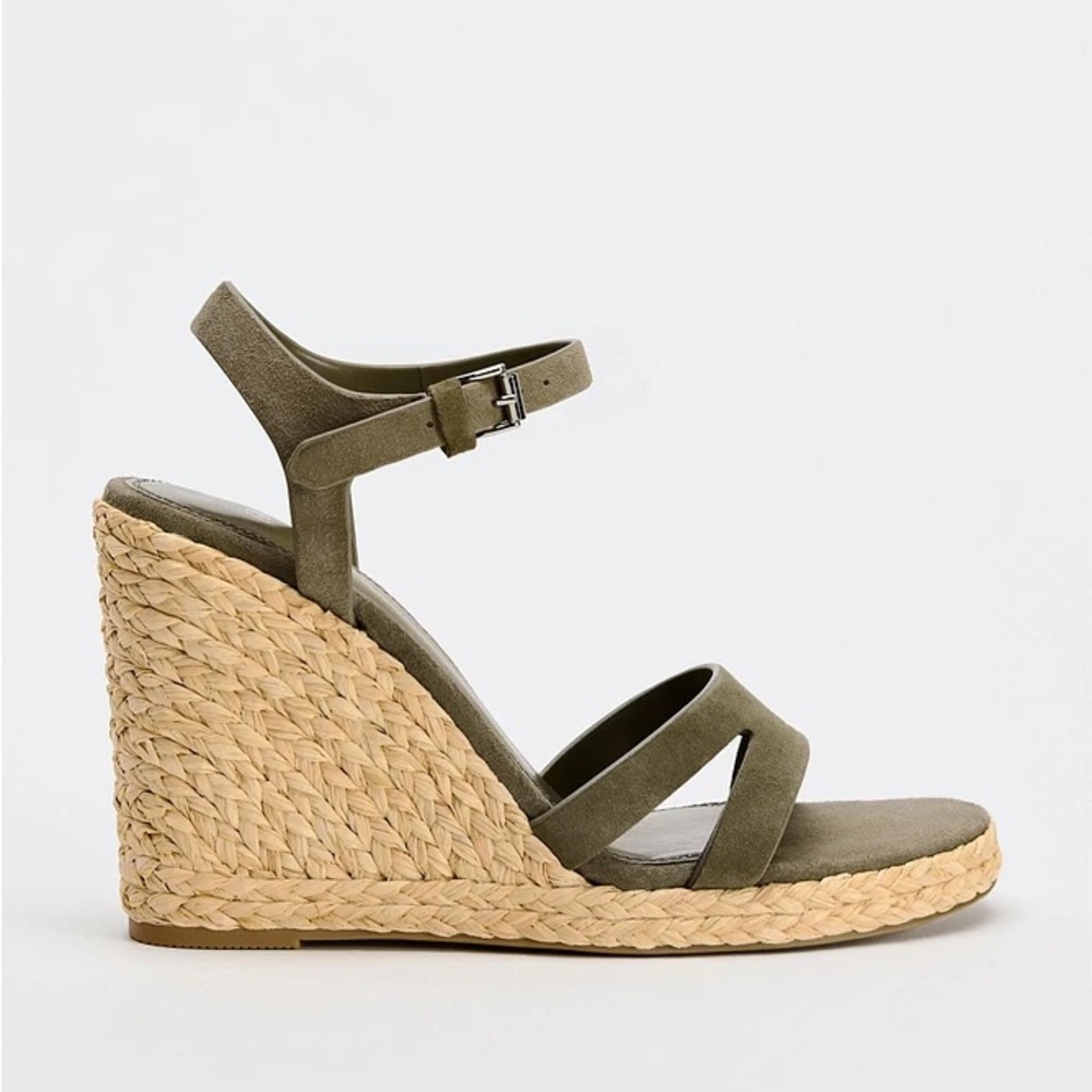 ZARA LEATHER WEDGES KHAKI GREEN
WORN ONCE SIZE 6 - Picture 6 of 7
